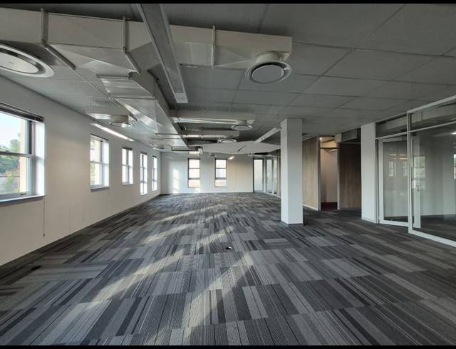 1,180M² OFFICE TO LET IN ILLOVO